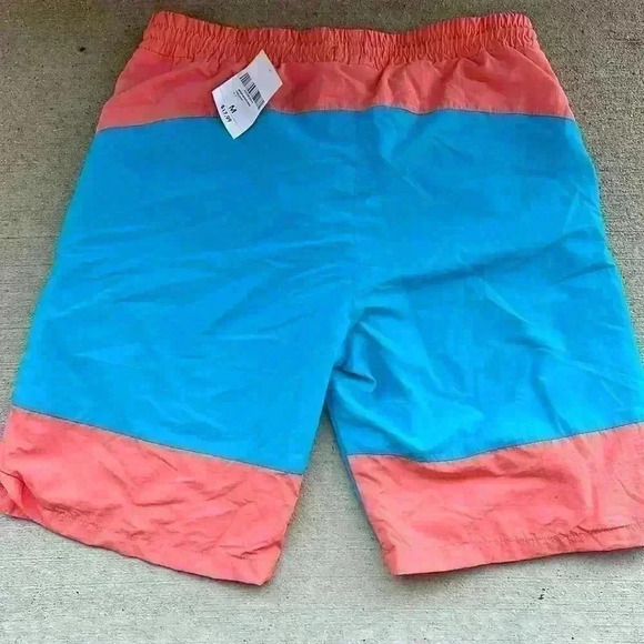 New! Forever 21 Men’s Swim Trunks-Size Medium - Picture 2 of 3